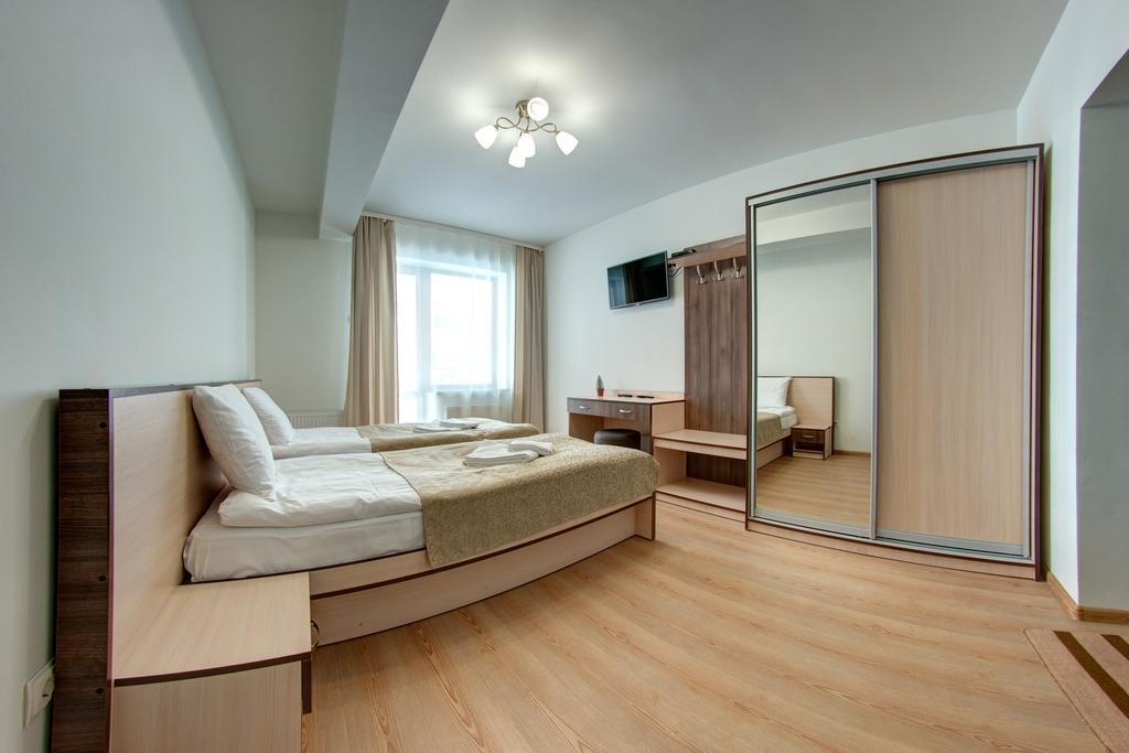 Dolyna Gir Hotel Bukovel Room photo